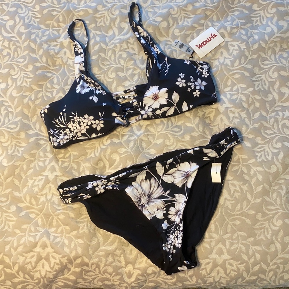 Bathing suit